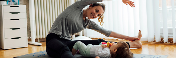 Mom daughter yoga