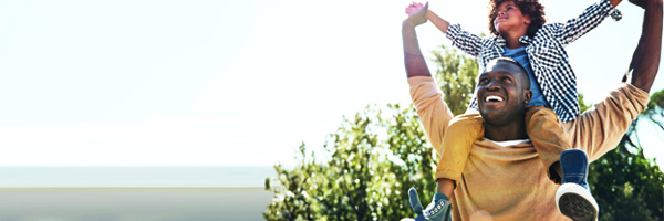 mom-with-infant-looking-at-cell-phone
